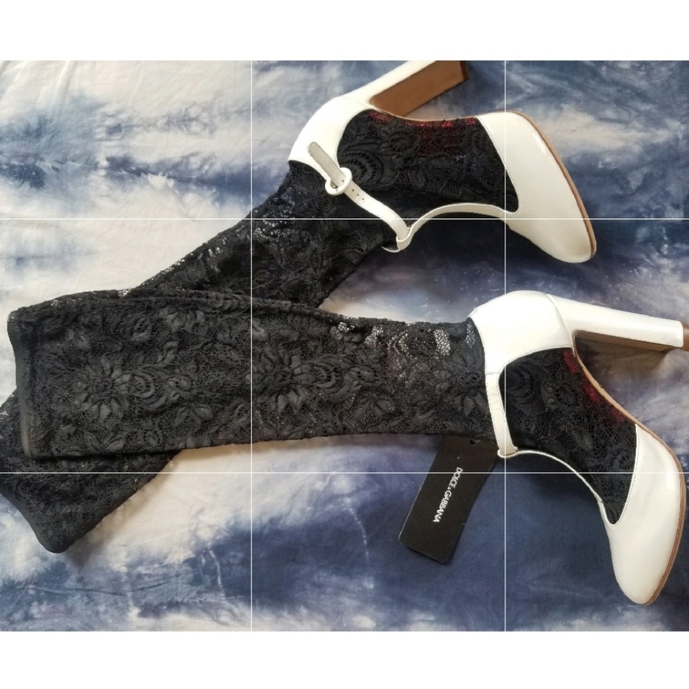 Dolce & Gabbana Lace Mary Jane Pumps